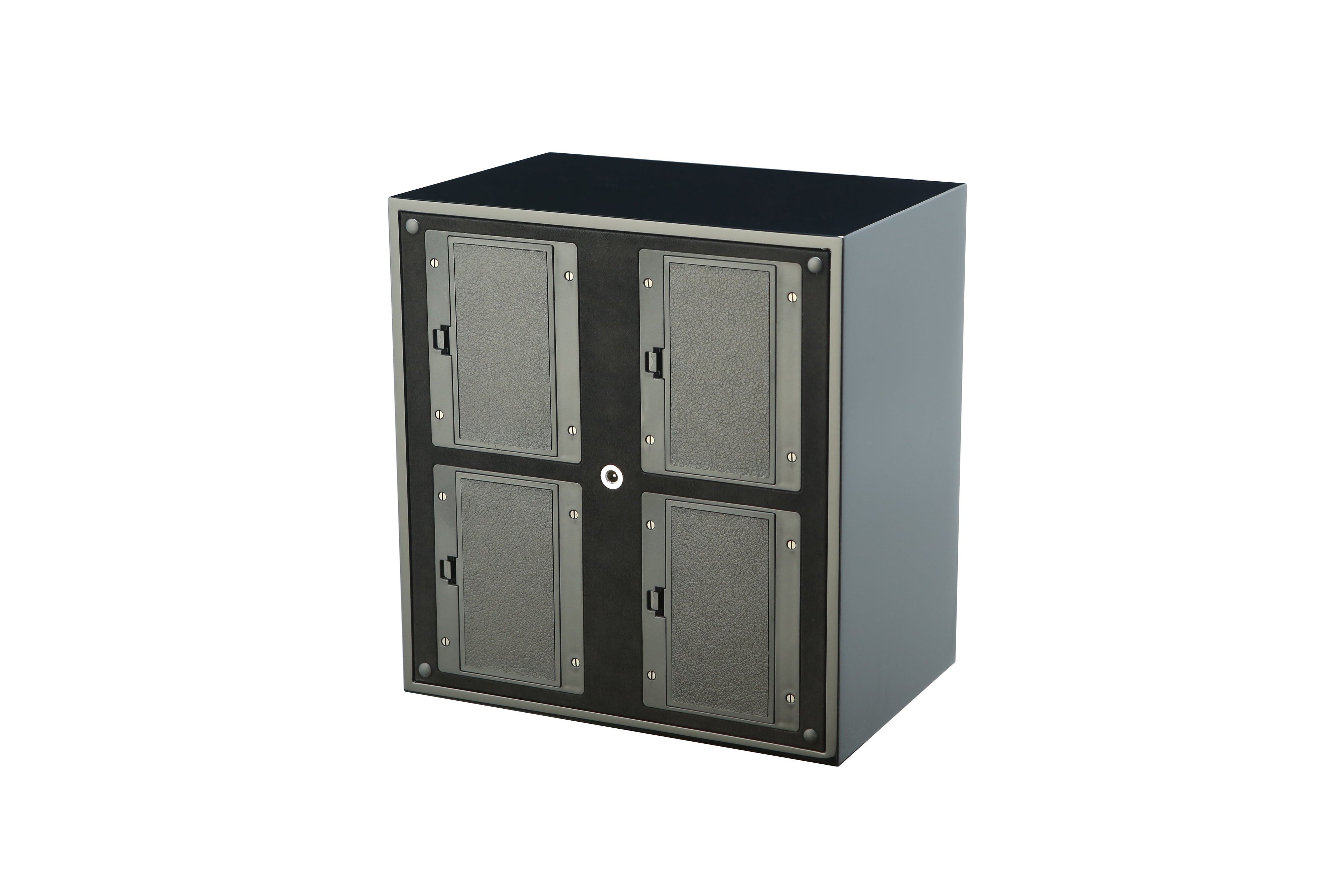 Petite 4 Black Lacquer